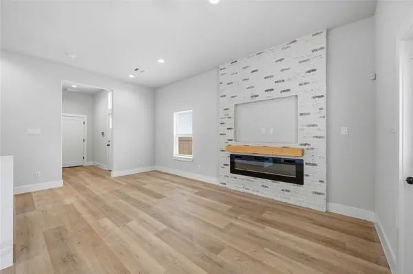 $325,000 | 10610 Ashville Drive, Houston, TX 77051