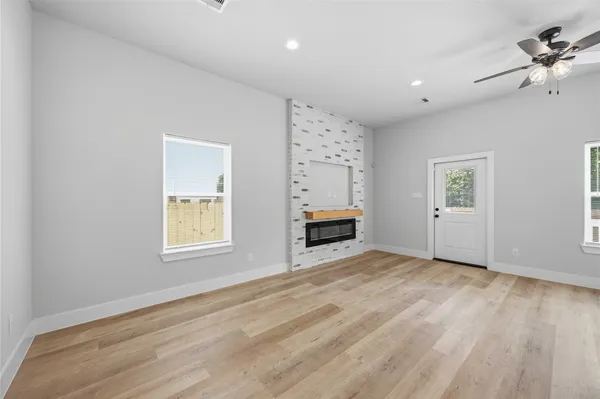 $325,000 | 10610 Ashville Drive, Houston, TX 77051