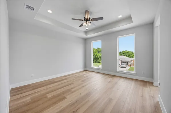 $325,000 | 10610 Ashville Drive, Houston, TX 77051