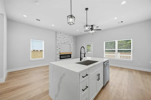 $325,000 | 10610 Ashville Drive, Houston, TX 77051