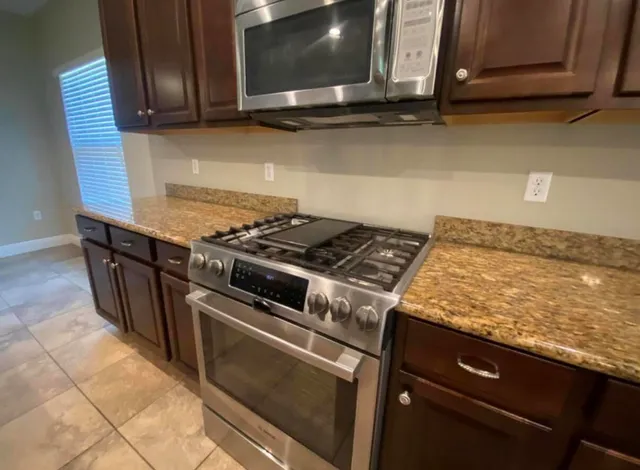 $2,450 | 40 Woodwind Way, Freeport, FL 32439