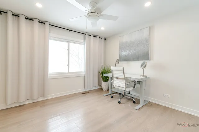 $475,000 | 4990 Rochester Drive, Hoffman Estates, IL 60010