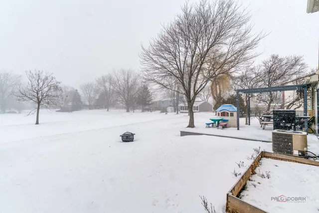 $475,000 | 4990 Rochester Drive, Hoffman Estates, IL 60010