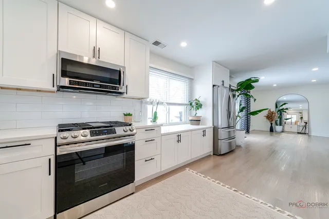 $475,000 | 4990 Rochester Drive, Hoffman Estates, IL 60010