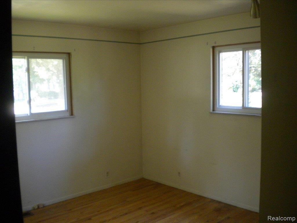 4444 Pelton Road Clarkston, MI 48346 - Photo 7 of 10 BEDROOM 2