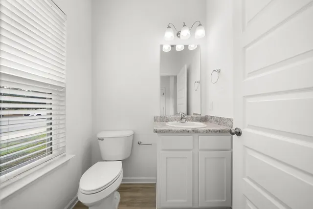 $2,525 | 231 Staggerbush Street, Freeport, FL 32439