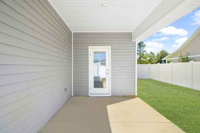 $2,525 | 231 Staggerbush Street, Freeport, FL 32439