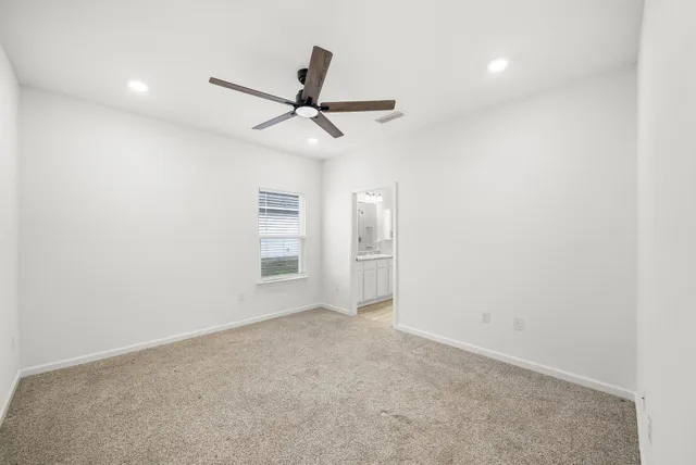 $2,525 | 231 Staggerbush Street, Freeport, FL 32439