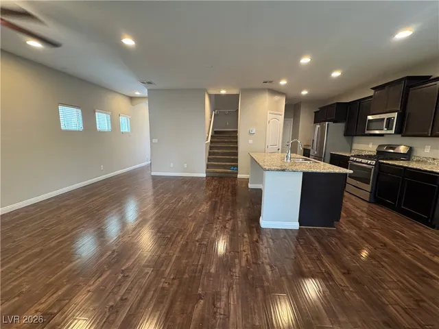 $2,480 | 2860 Glass Vine Court, Las Vegas, NV 89117