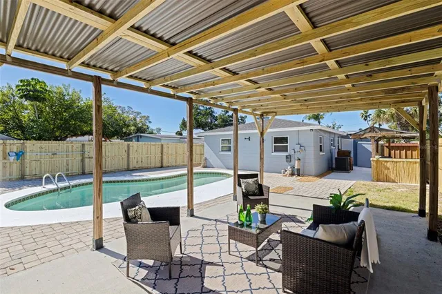 $499,900 | 656 59th Street South, St. Petersburg, FL 33707