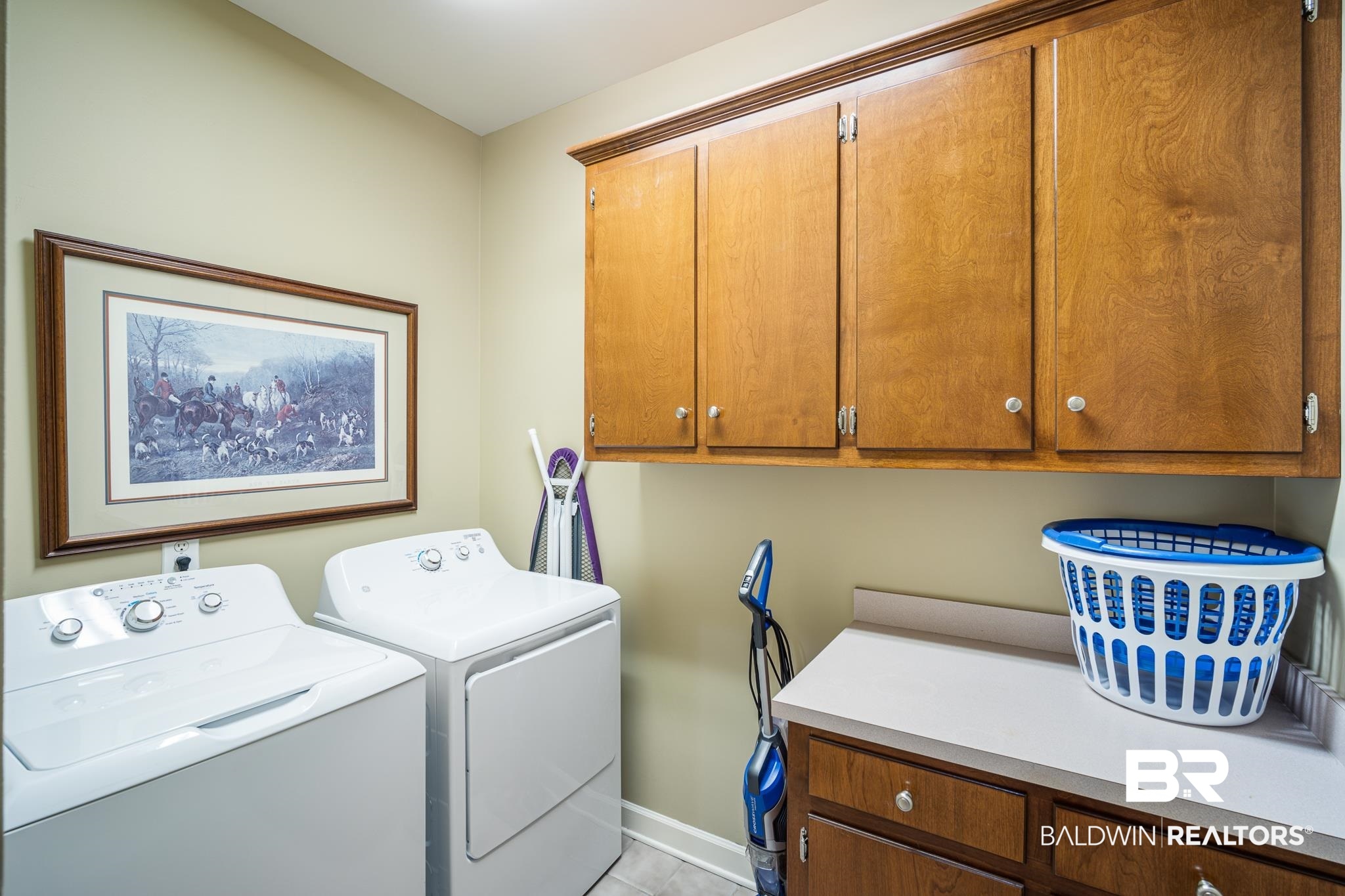 5901 Sutton Trace Court Mobile, AL 36609 - Photo 22 of 36 Large laundry with cabinets