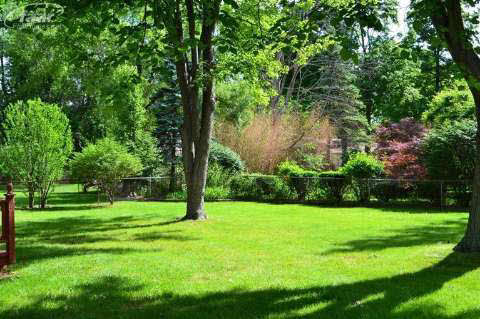 4433 South Dye Road Swartz Creek, MI 48473 - Photo 4 of 22 20404924-3.JPG