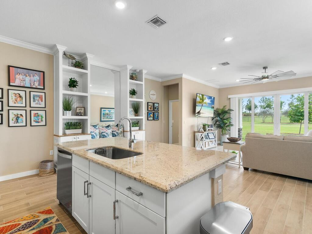 19546 Weathervane Way Loxahatchee, FL 33470 - Photo 4 of 39 Photo 4
