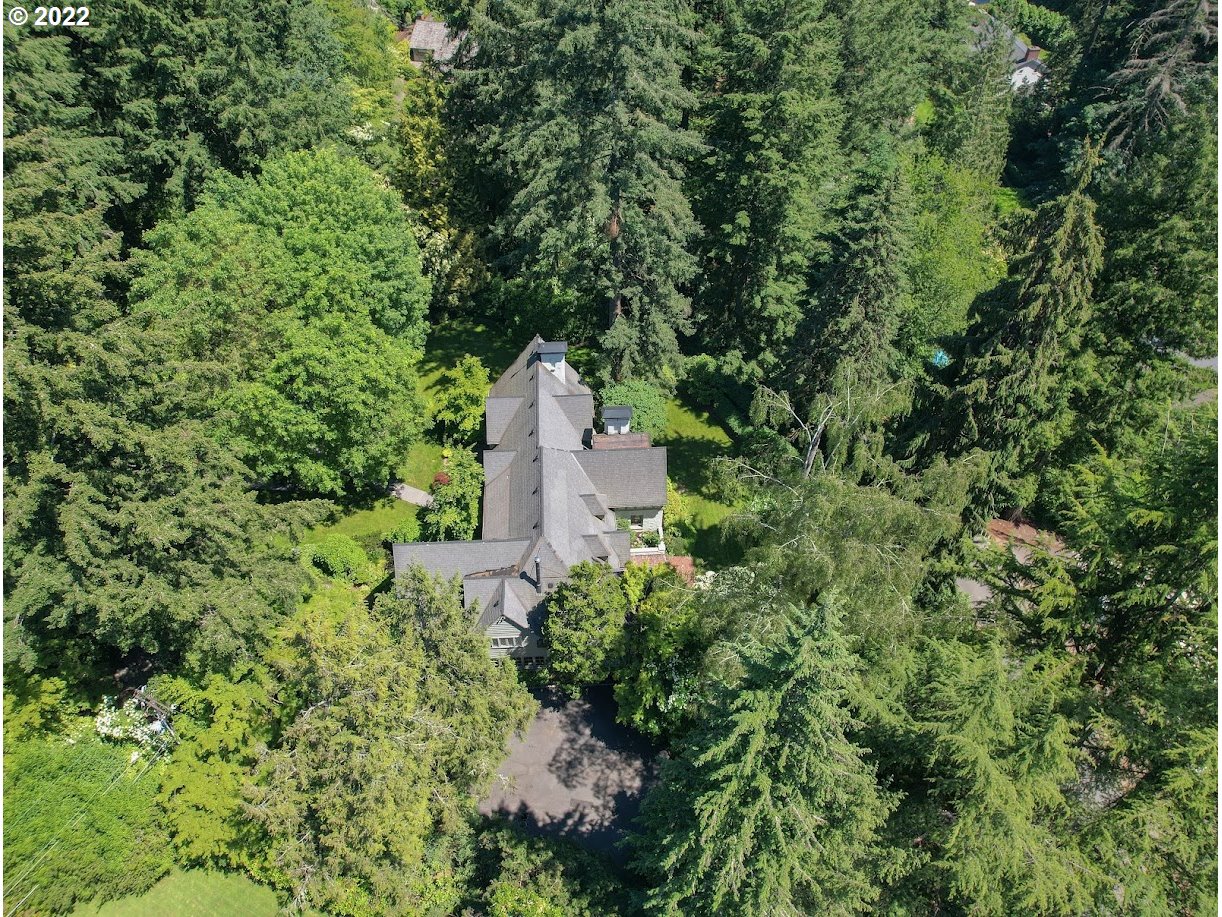 1852 Southwest Highland Road Portland, OR 97221 - Photo 32 of 32 Gallery Image 32
