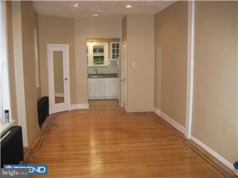 210 Tasker Street Philadelphia, PA 19148 - Photo 2 of 7 Dining Room