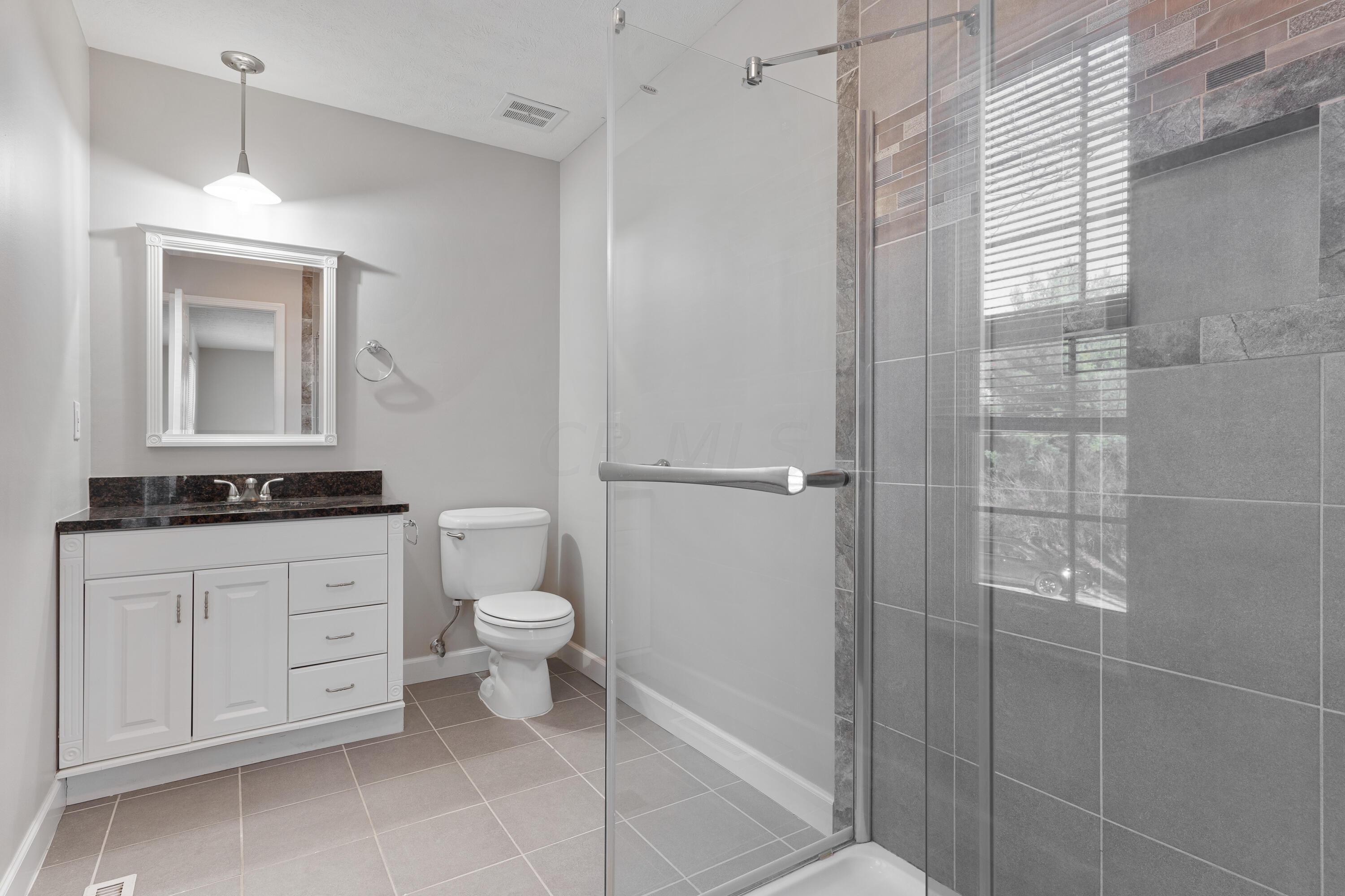 255 Broken Arrow Road Columbus, OH 43230 - Photo 22 of 40 Owner's Bathroom