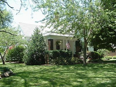 810 Frisco Avenue Monett, MO 65708 - Photo 1 of 1 Primary Photo
