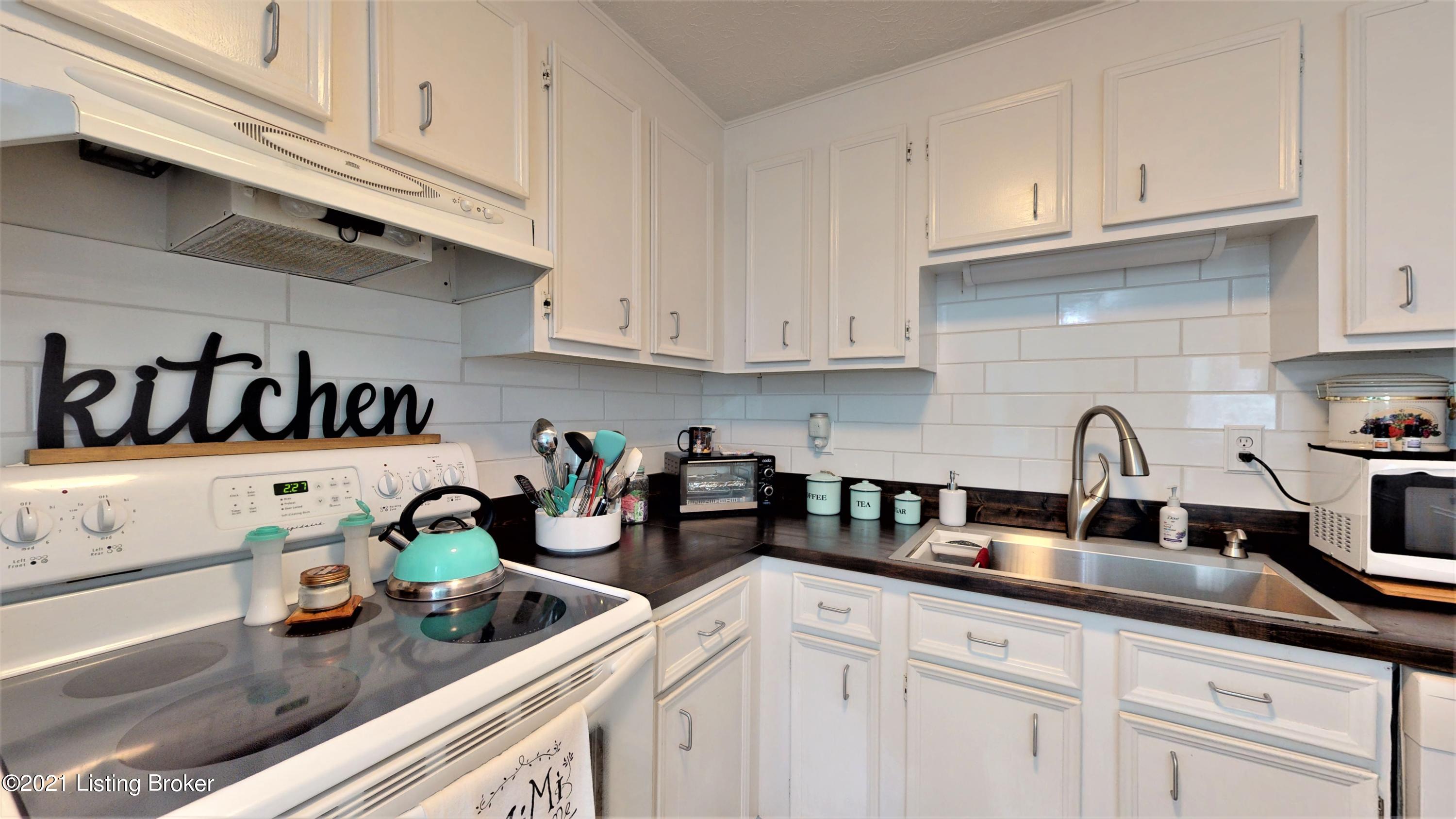 8306 Roseborough Road Louisville, KY 40228 - Photo 7 of 27 Kitchen