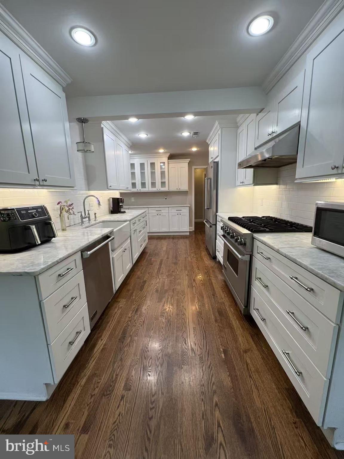 138 Wilson Road Princeton, NJ 08540 - Photo 8 of 26 Kitchen