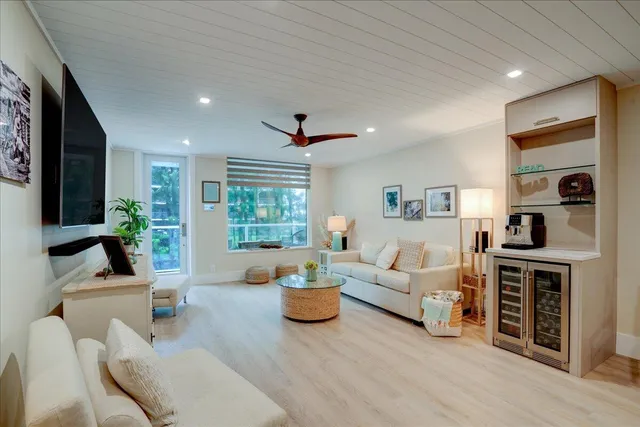 $4,500 | 3450 South Ocean Boulevard, Unit 102, Palm Beach, FL 33480