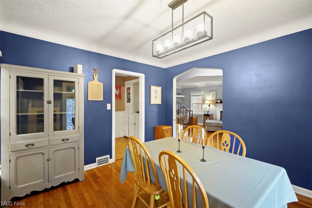 3611 Harvey Road Cleveland, OH 44118 - Photo 11 of 33 Dining Room