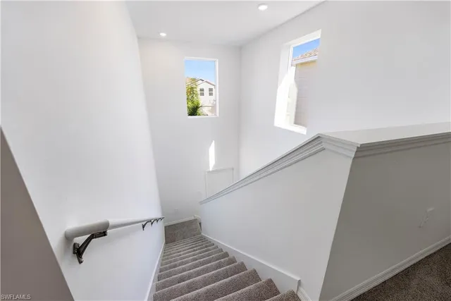 $2,550 | 19558 Fairhill Court, Lehigh Acres, FL 33936