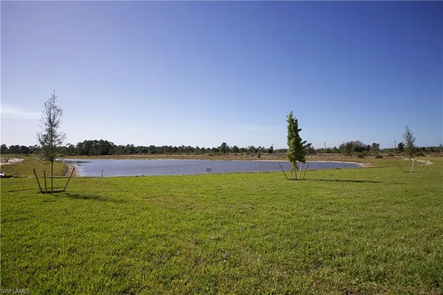 $2,550 | 19558 Fairhill Court, Lehigh Acres, FL 33936