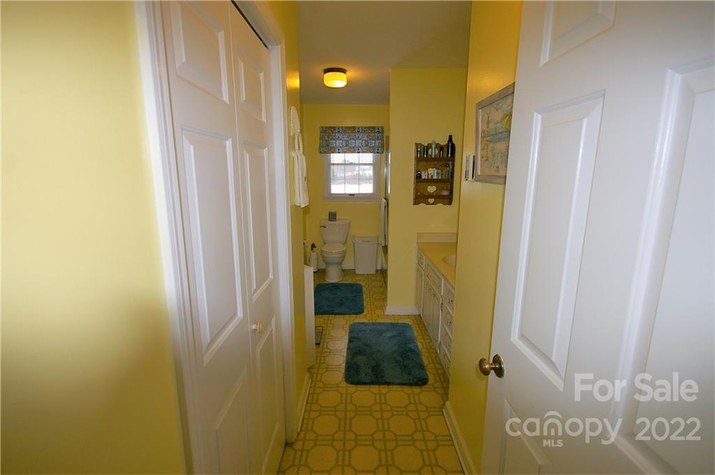 610 Dana Road Hendersonville, NC 28792 - Photo 20 of 25 Gallery Image 20