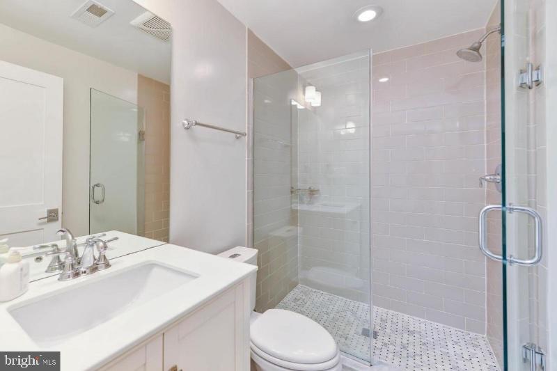 3921 Fulton Street Northwest, Unit 5 Washington, DC 20007 - Photo 6 of 11