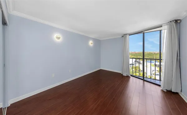 $229,000 | 1000 Cove Cay Drive, Unit 5D, Clearwater, FL 33760