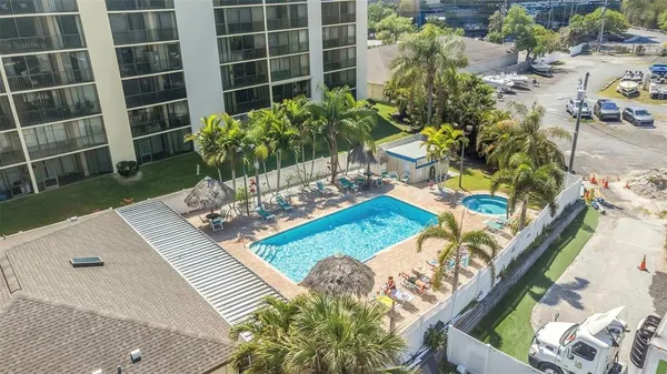 $229,000 | 1000 Cove Cay Drive, Unit 5D, Clearwater, FL 33760