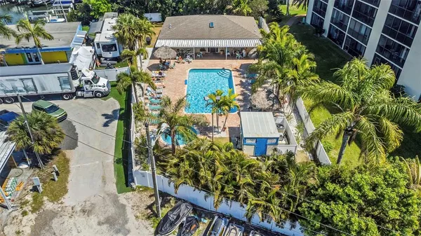 $229,000 | 1000 Cove Cay Drive, Unit 5D, Clearwater, FL 33760