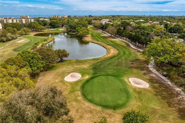 $229,000 | 1000 Cove Cay Drive, Unit 5D, Clearwater, FL 33760