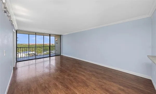 $229,000 | 1000 Cove Cay Drive, Unit 5D, Clearwater, FL 33760