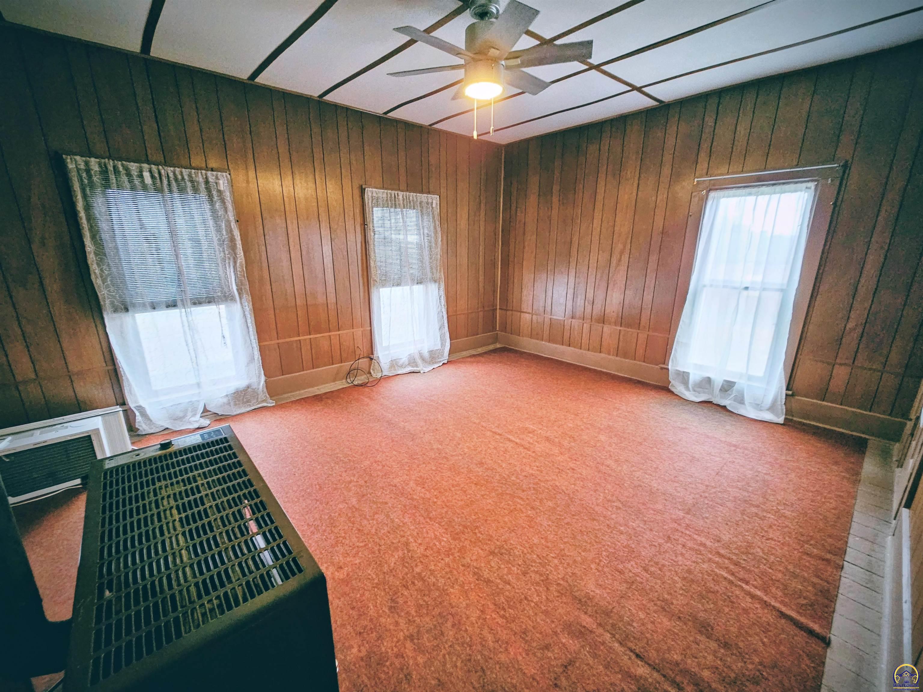 114 North 3rd Street Seneca, KS 66538 - Photo 16 of 18