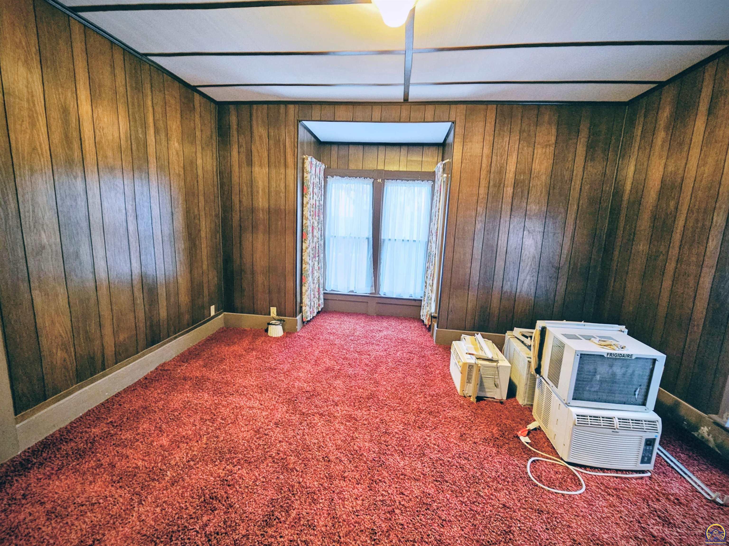 114 North 3rd Street Seneca, KS 66538 - Photo 17 of 18