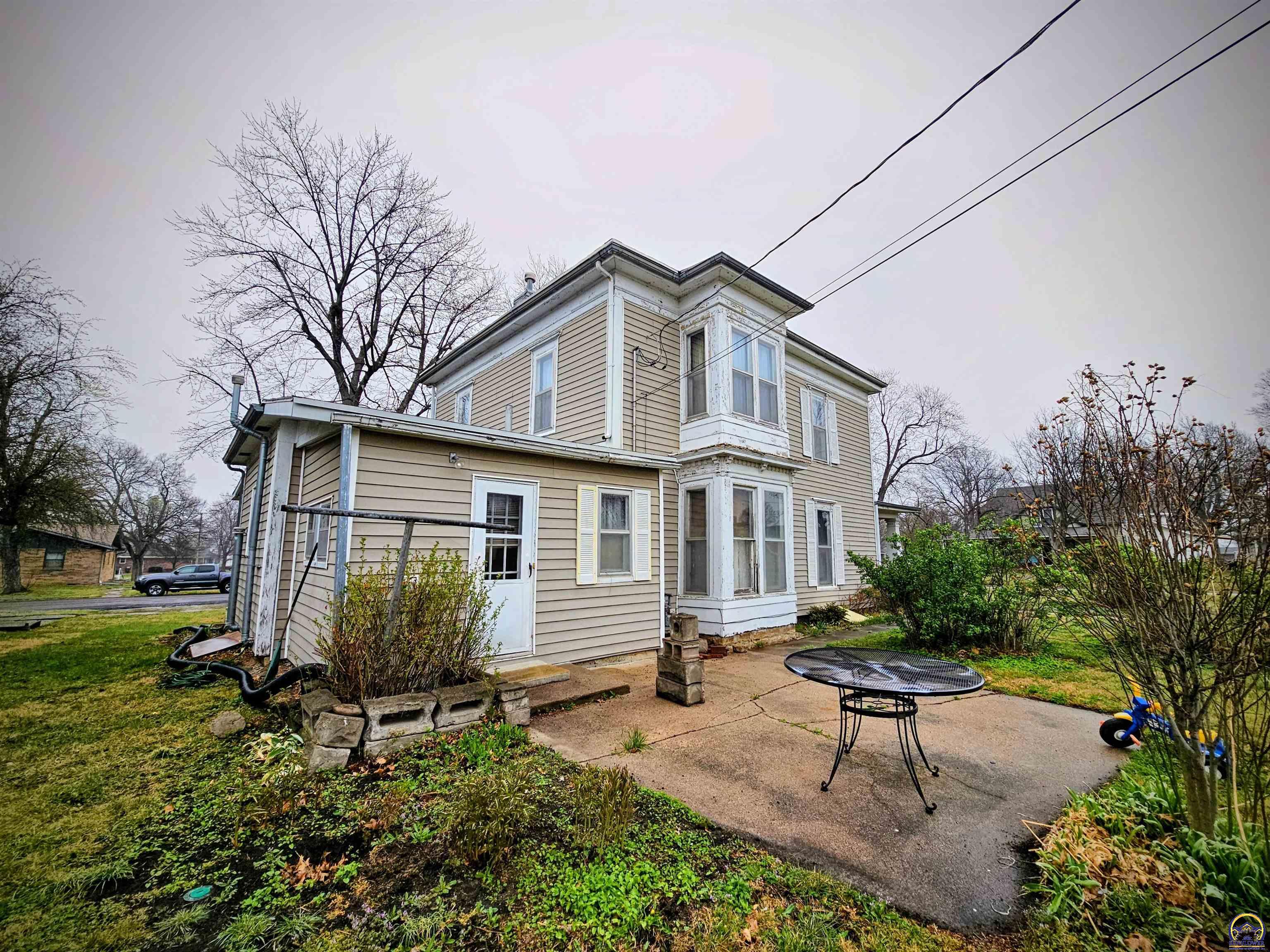 114 North 3rd Street Seneca, KS 66538 - Photo 6 of 18