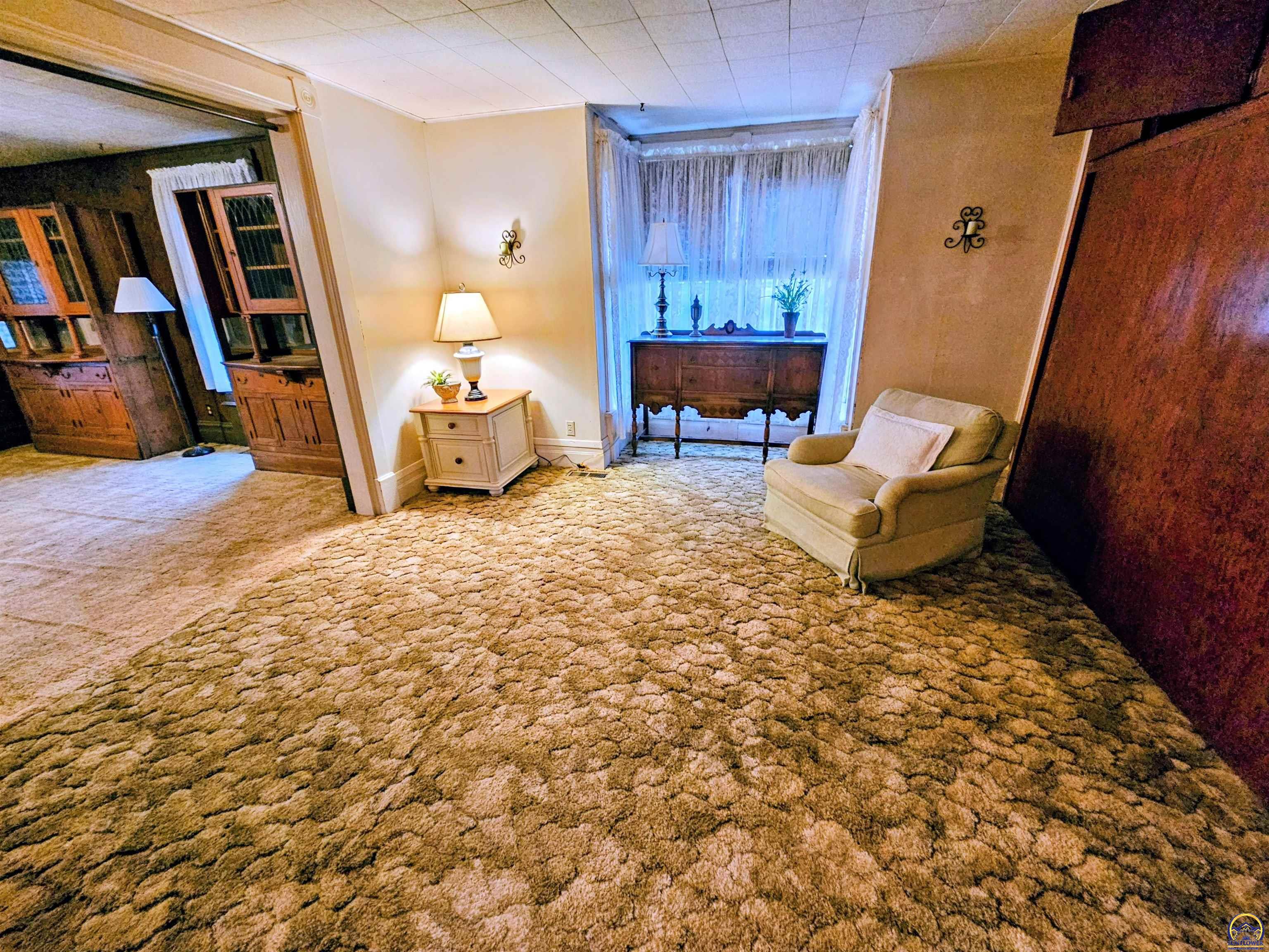 114 North 3rd Street Seneca, KS 66538 - Photo 10 of 18