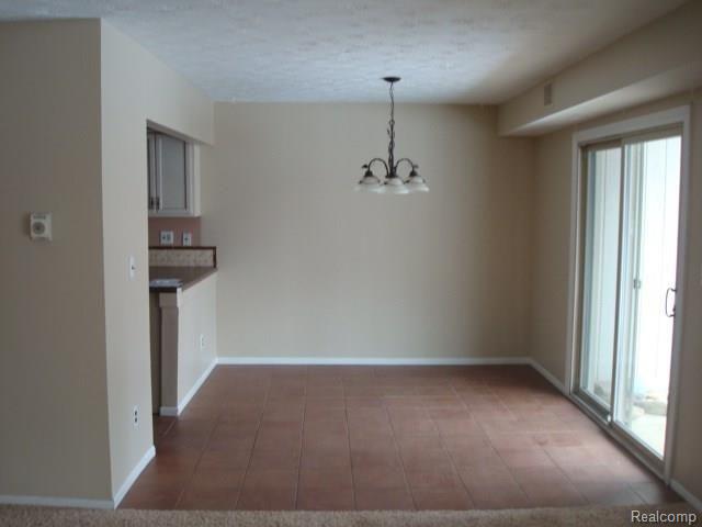 1687 Riverside Drive, Unit 48 Rochester Hills, MI 48309 - Photo 6 of 14