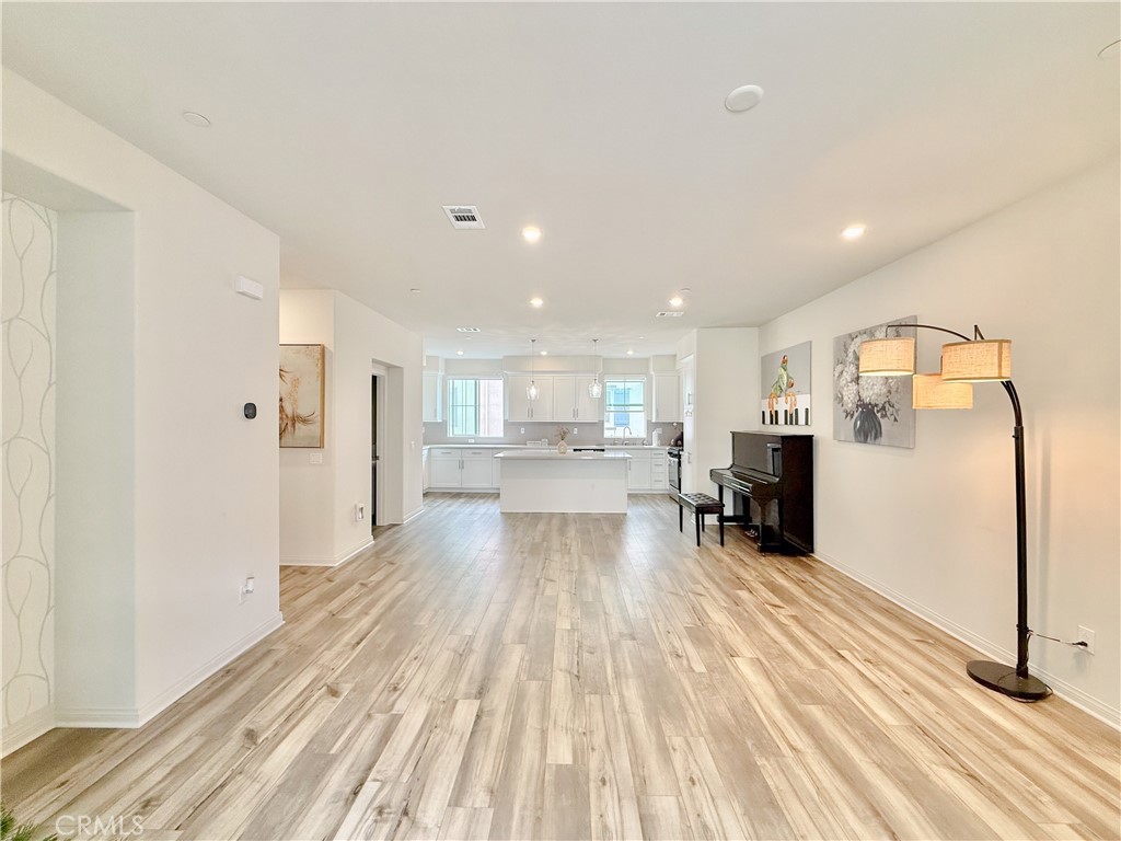 2129 Yukon Pomona, CA 91766 - Photo 14 of 46