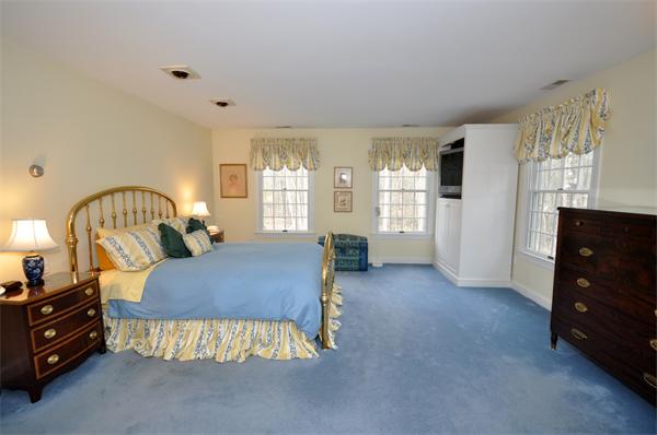 160 Pope Road Acton, MA 01720 - Photo 7 of 16