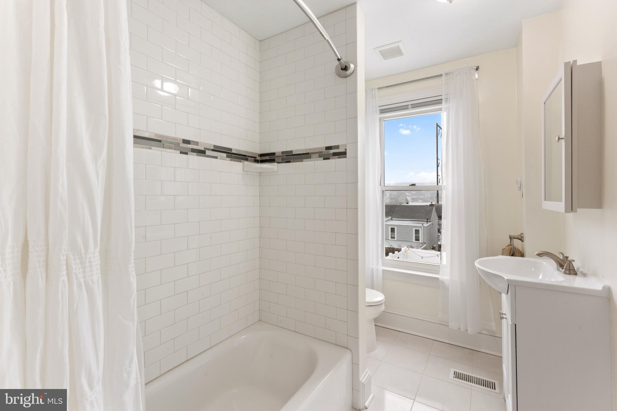 4848 Ogle Street Philadelphia, PA 19127 - Photo 15 of 29