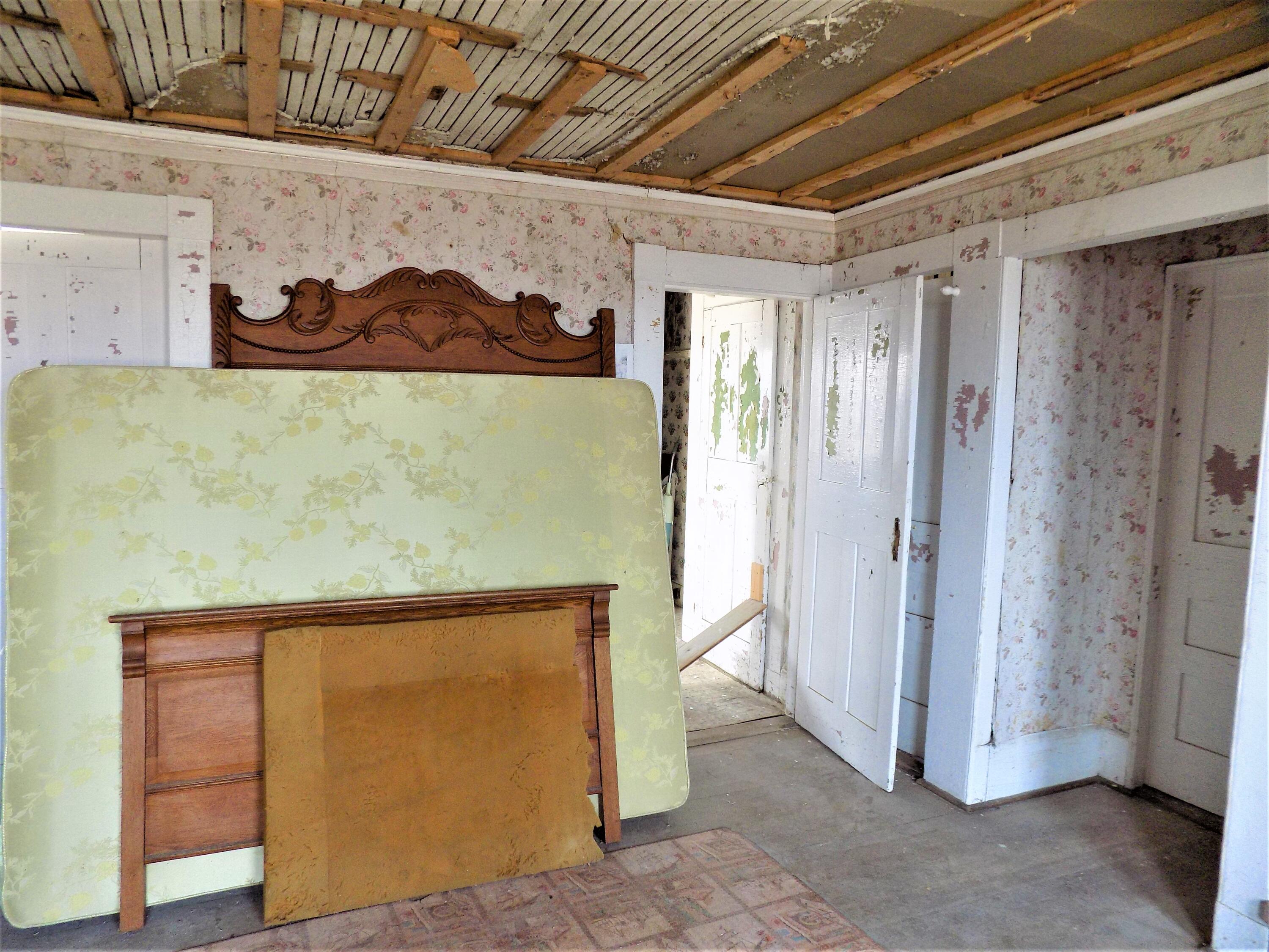 1379 Indian River Road Addison, ME 04606 - Photo 24 of 33 1379 dining room