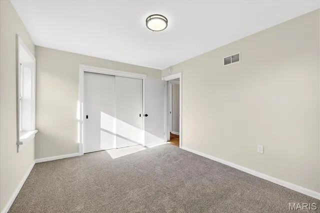 $1,850 | 277 Herbert Street, Alton, IL 62002