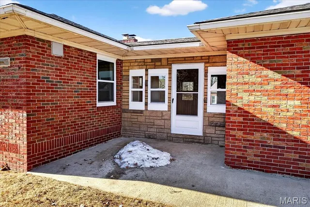 $1,850 | 277 Herbert Street, Alton, IL 62002