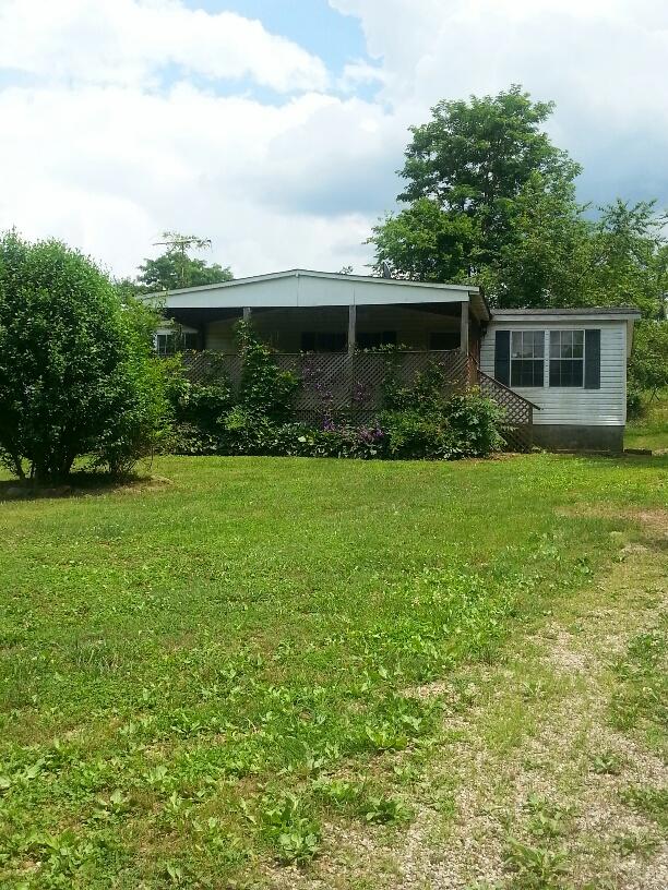 121 Green Park Road Philadelphia, TN 37846 - Photo 2 of 25 20150605_145124_resized