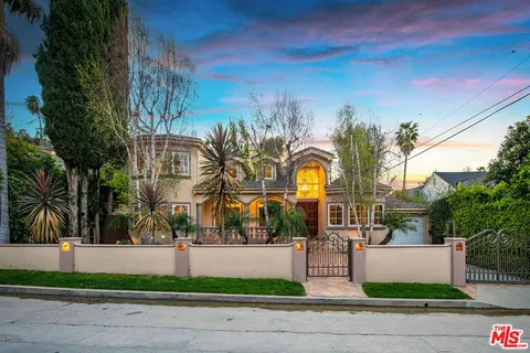 $2,995,000 | 4063 Benedict Canyon Drive, Sherman Oaks, CA 91423