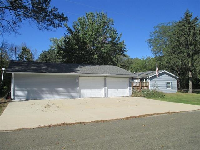 N3477 Liberty Street Montello, WI 53949 - Photo 3 of 37