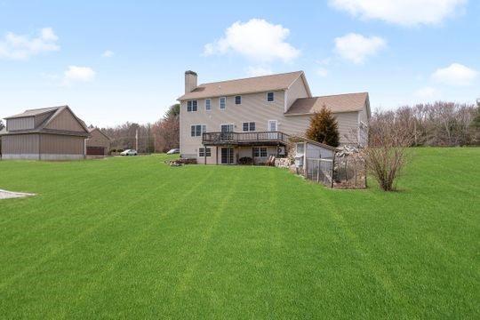 919 Seven Mile Road Cranston, RI 02823 - Photo 26 of 27 Rear
