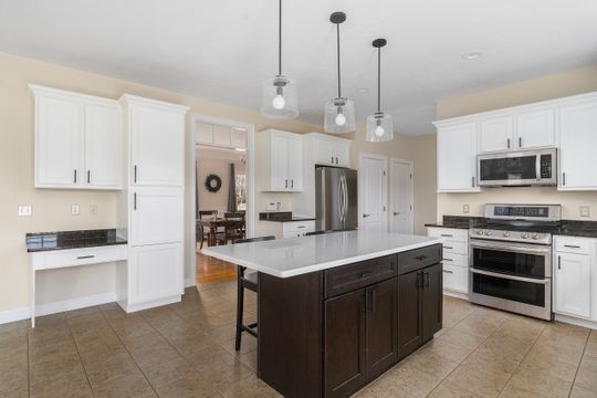 919 Seven Mile Road Cranston, RI 02823 - Photo 8 of 27 Kitchen